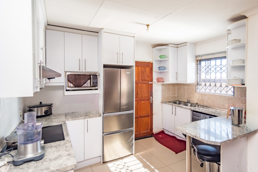 3 Bedroom Property for Sale in Protea Glen Gauteng