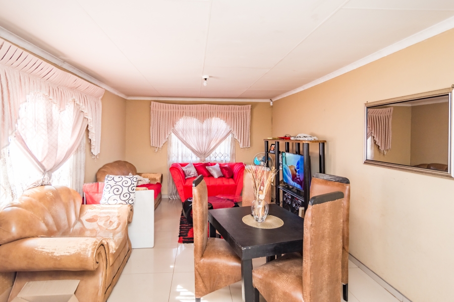 3 Bedroom Property for Sale in Protea Glen Gauteng