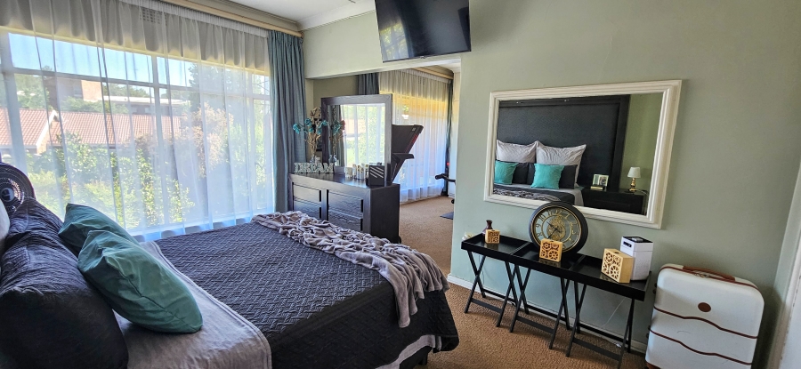 2 Bedroom Property for Sale in Three Rivers Proper Gauteng