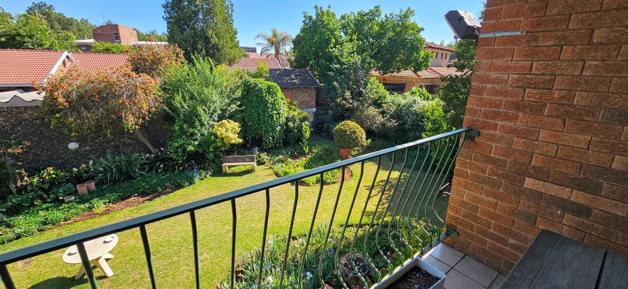 2 Bedroom Property for Sale in Three Rivers Proper Gauteng