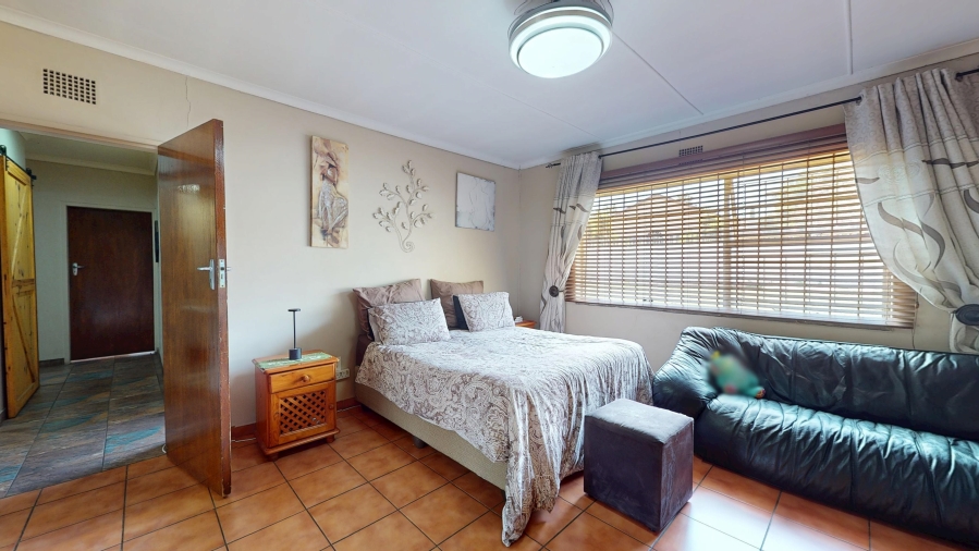 4 Bedroom Property for Sale in Hazeldene Gauteng