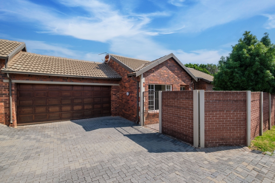 3 Bedroom Property for Sale in Bergbron Gauteng