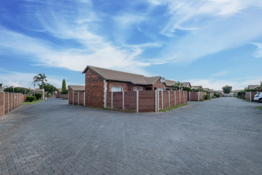 3 Bedroom Property for Sale in Bergbron Gauteng