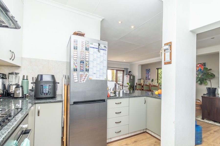 2 Bedroom Property for Sale in Paulshof Gauteng