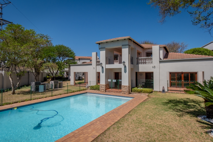 2 Bedroom Property for Sale in Paulshof Gauteng