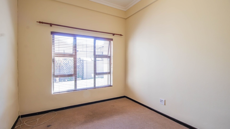 3 Bedroom Property for Sale in Greenstone Hill Gauteng
