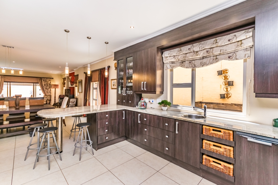 4 Bedroom Property for Sale in Boardwalk Gauteng