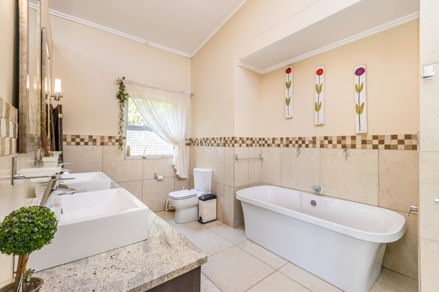 4 Bedroom Property for Sale in Boardwalk Gauteng