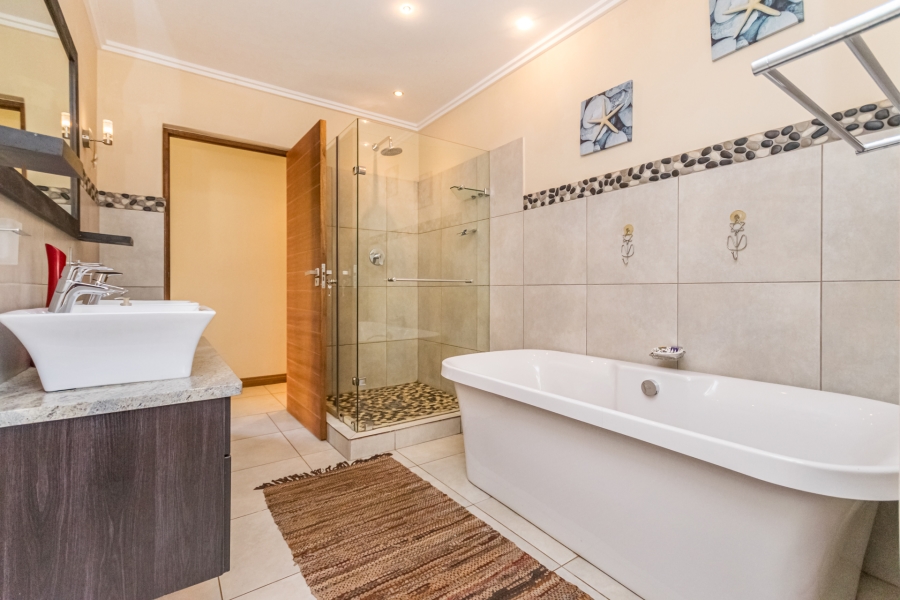 4 Bedroom Property for Sale in Boardwalk Gauteng