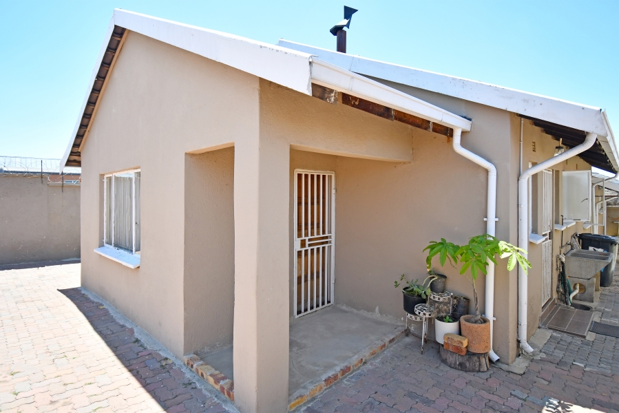 3 Bedroom Property for Sale in Bramley View Gauteng