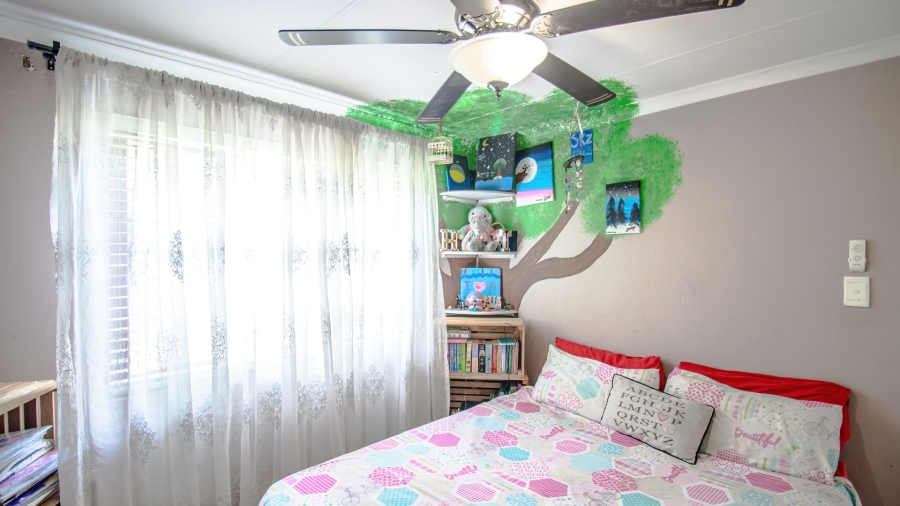 4 Bedroom Property for Sale in Halfway Gardens Gauteng