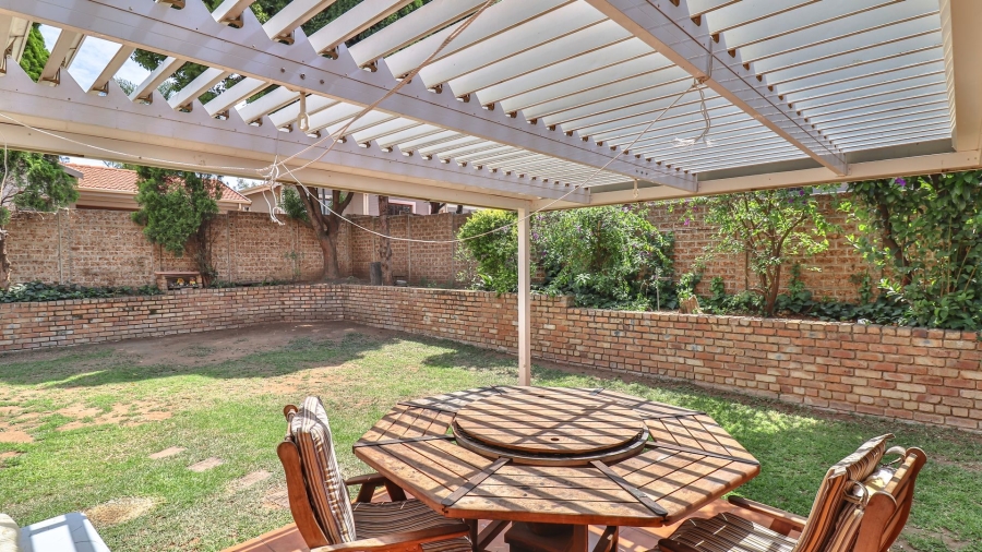 4 Bedroom Property for Sale in Halfway Gardens Gauteng