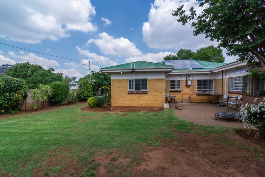 3 Bedroom Property for Sale in Discovery Gauteng
