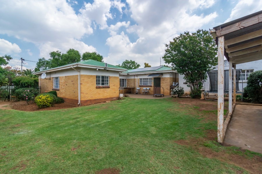 3 Bedroom Property for Sale in Discovery Gauteng