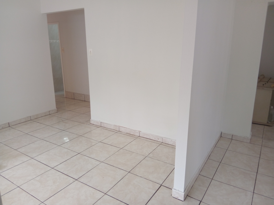 To Let 3 Bedroom Property for Rent in Birch Acres Gauteng