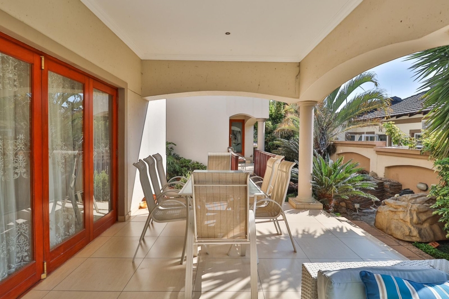 6 Bedroom Property for Sale in Blue Valley Golf Estate Gauteng