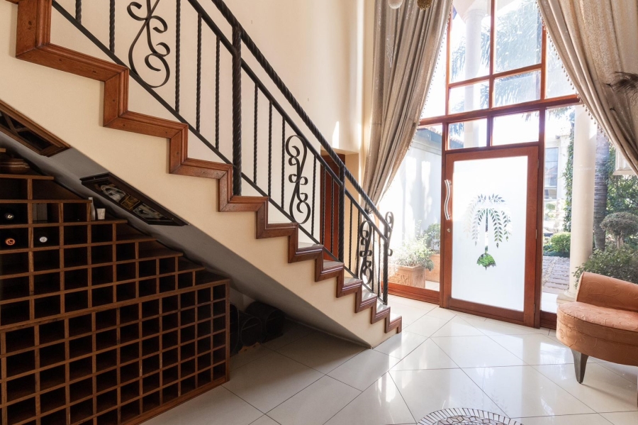 6 Bedroom Property for Sale in Blue Valley Golf Estate Gauteng