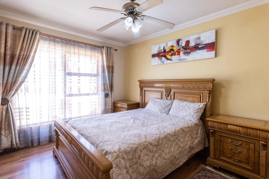 6 Bedroom Property for Sale in Blue Valley Golf Estate Gauteng