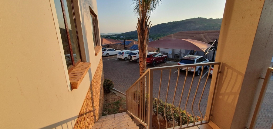 To Let 2 Bedroom Property for Rent in Glenvista Gauteng