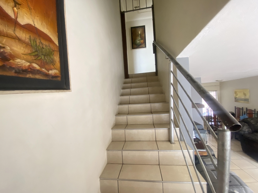 2 Bedroom Property for Sale in Annlin Gauteng