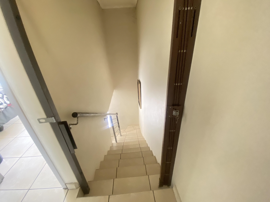 2 Bedroom Property for Sale in Annlin Gauteng