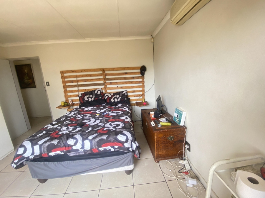 2 Bedroom Property for Sale in Annlin Gauteng
