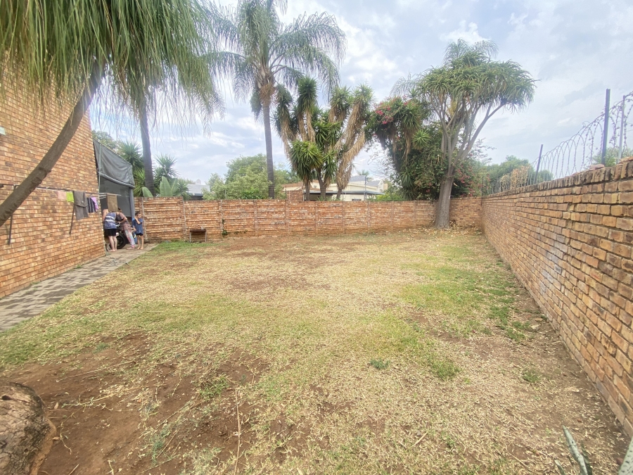2 Bedroom Property for Sale in Annlin Gauteng