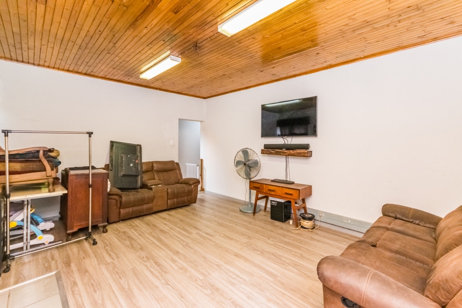 4 Bedroom Property for Sale in Doringkloof Gauteng