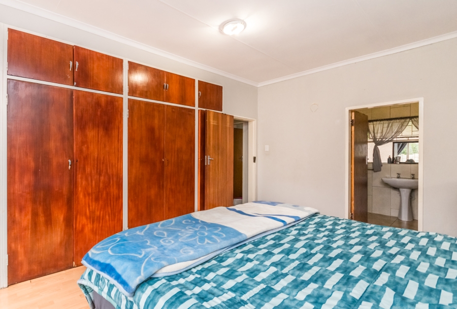 4 Bedroom Property for Sale in Doringkloof Gauteng