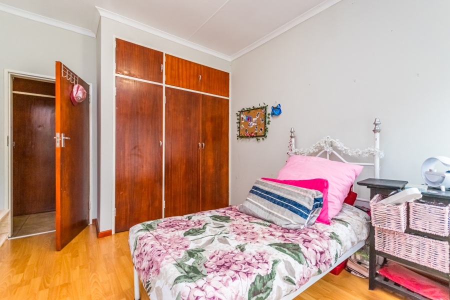 4 Bedroom Property for Sale in Doringkloof Gauteng