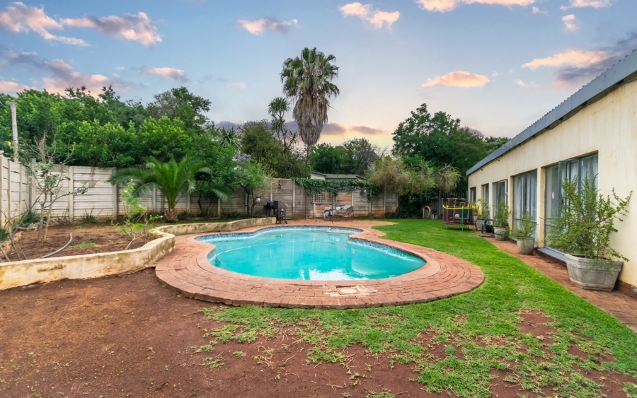 4 Bedroom Property for Sale in Doringkloof Gauteng