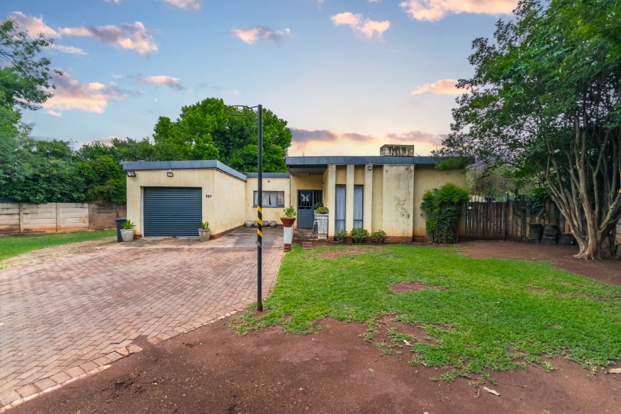 4 Bedroom Property for Sale in Doringkloof Gauteng