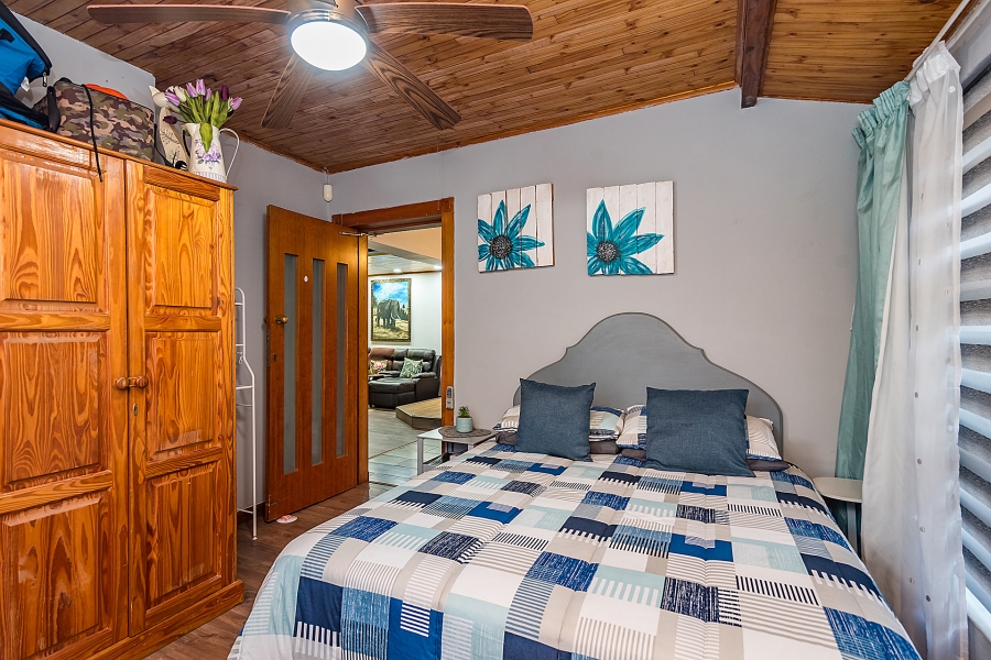 6 Bedroom Property for Sale in Florida Hills Gauteng