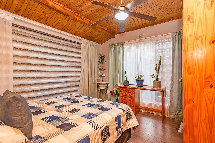 6 Bedroom Property for Sale in Florida Hills Gauteng