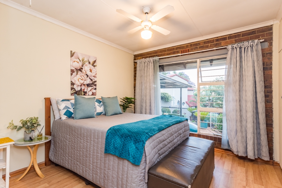 6 Bedroom Property for Sale in Florida Hills Gauteng