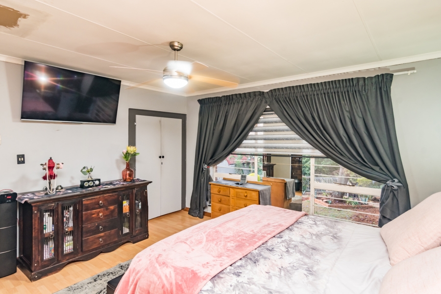 6 Bedroom Property for Sale in Florida Hills Gauteng