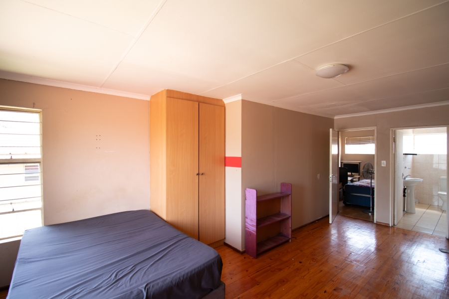 4 Bedroom Property for Sale in Halfway Gardens Gauteng