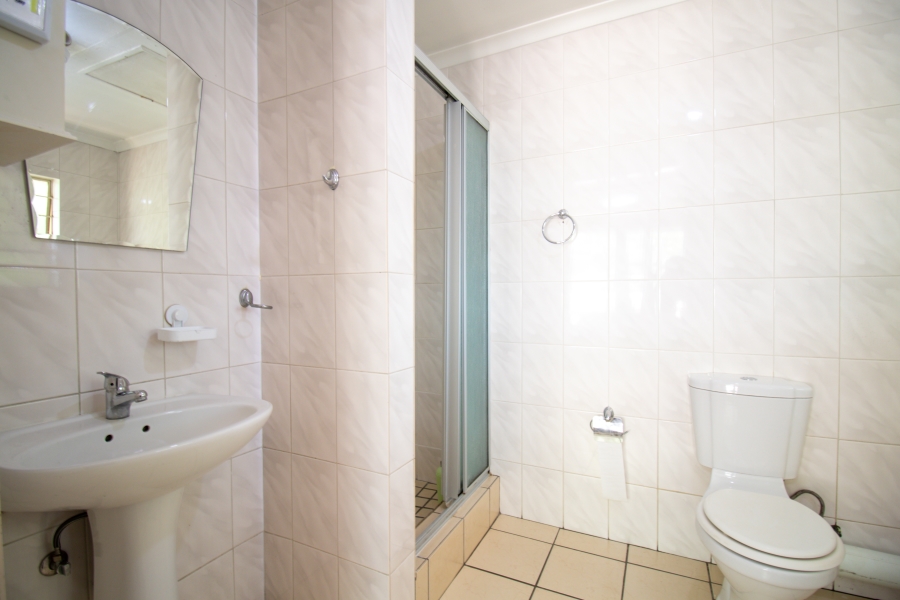 4 Bedroom Property for Sale in Halfway Gardens Gauteng