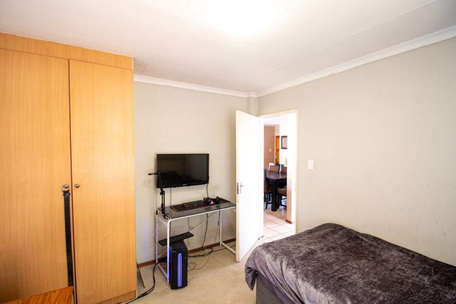 4 Bedroom Property for Sale in Halfway Gardens Gauteng