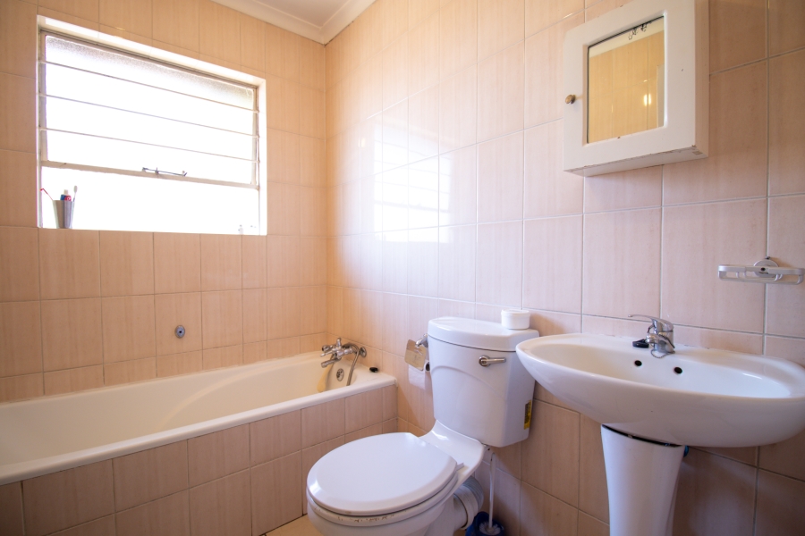 4 Bedroom Property for Sale in Halfway Gardens Gauteng