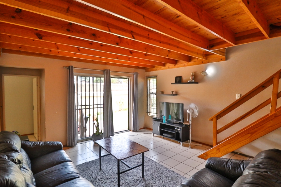 4 Bedroom Property for Sale in Halfway Gardens Gauteng