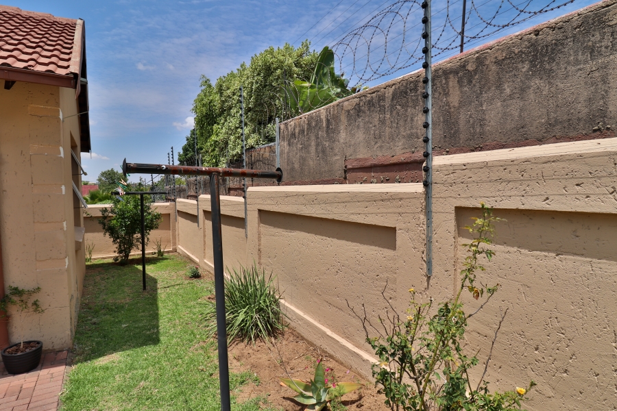 4 Bedroom Property for Sale in Halfway Gardens Gauteng