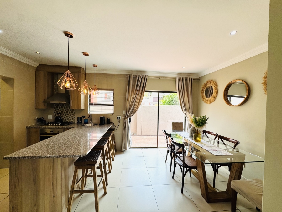 3 Bedroom Property for Sale in Thatchfield Hills Gauteng