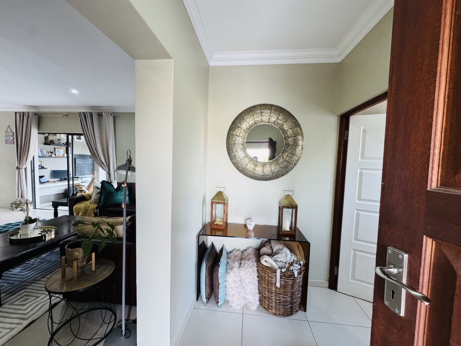 3 Bedroom Property for Sale in Thatchfield Hills Gauteng