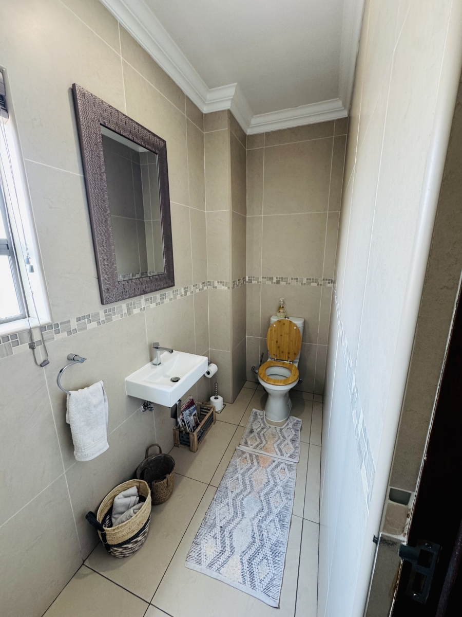 3 Bedroom Property for Sale in Thatchfield Hills Gauteng