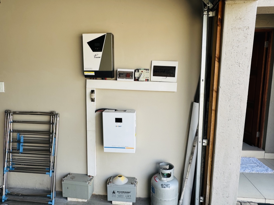 3 Bedroom Property for Sale in Thatchfield Hills Gauteng