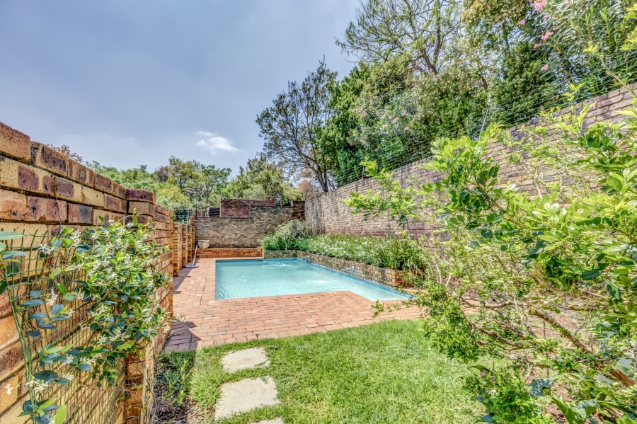 2 Bedroom Property for Sale in Fourways Gauteng