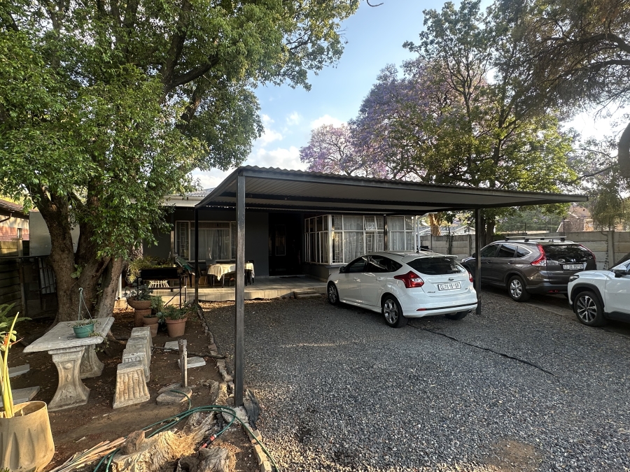 4 Bedroom Property for Sale in Deerness Gauteng