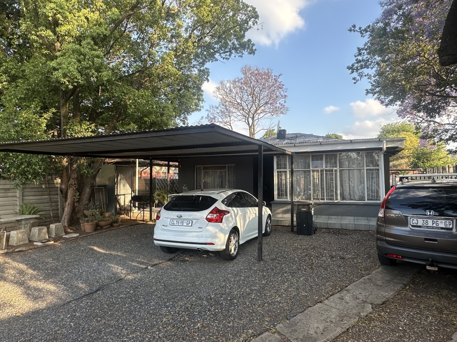 4 Bedroom Property for Sale in Deerness Gauteng