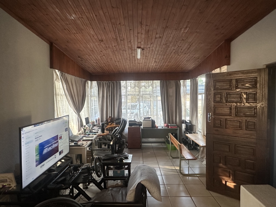 4 Bedroom Property for Sale in Deerness Gauteng